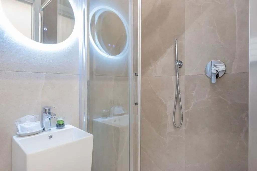 Mutina Luxlife Home Close To Center - Free Parking Modena 0*,  Italy