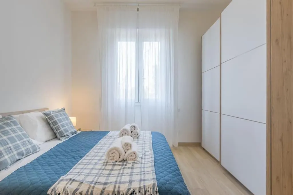 Mutina Luxlife Home Close To Center - Free Parking Modena Apartment