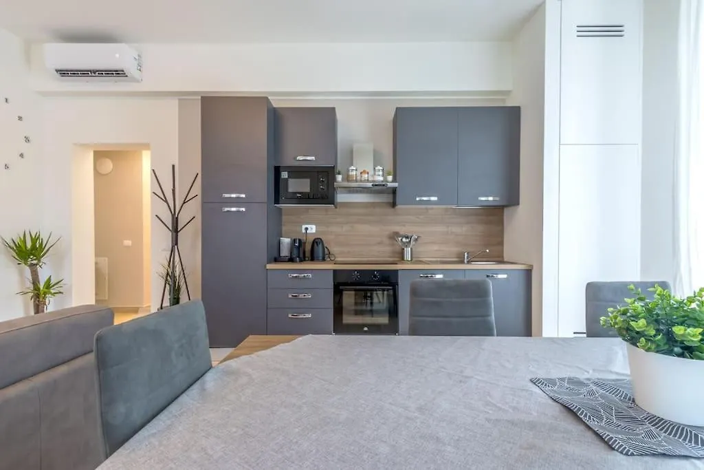 Mutina Luxlife Home Close To Center - Free Parking Modena