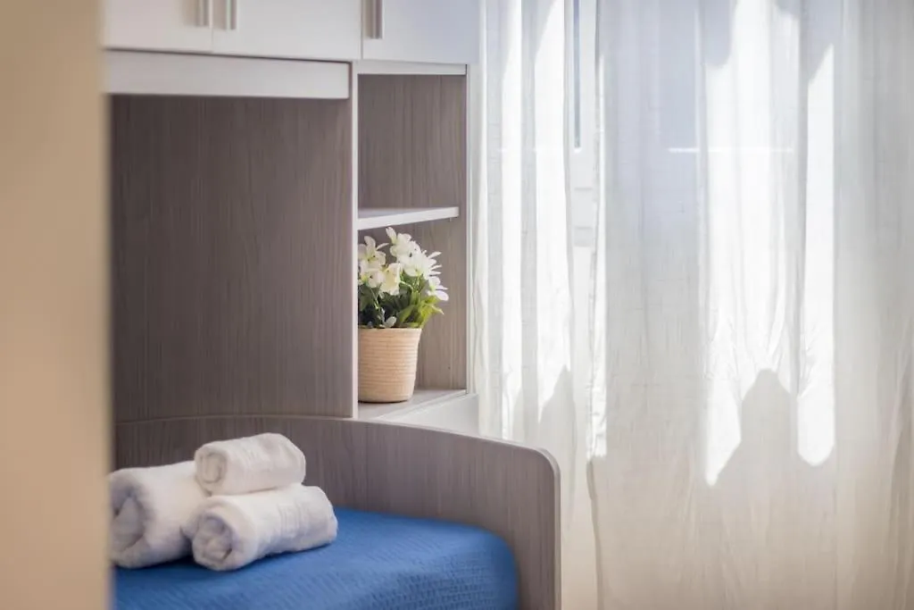 Mutina Luxlife Home Close To Center - Free Parking Modena Italy